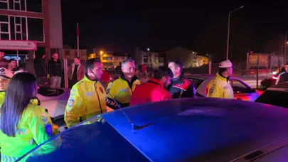 İnegöl’de ortalık karıştı: Zincirleme kazada hem çarptılar hem direndiler!