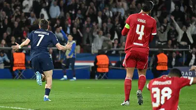 Paris'te İngilizlere soğuk duş! Liverpool çaresiz kaldı, yıldız isimler fişi çekti!