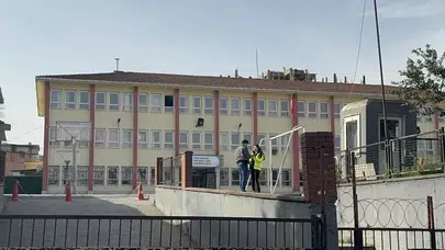Para verip kandırmaya çalışmış! Kocaeli'yi ayağa kaldıran 'okul görevlisi' skandalı!