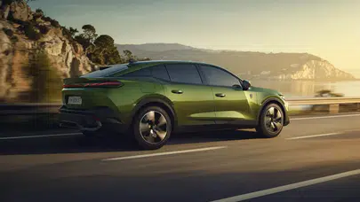 Peugeot’dan pazar karıştıracak hamle: Yeni 408 Türkiye’de, fiyatı gören bayiye koşacak!