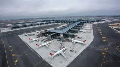 Avrupa’nın zirvesinde yine İstanbul var: Dev havalimanlarını pistten sildi!