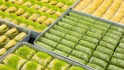 Halkın sağlığıyla böyle oynadılar: Fıstık diye boya yedirmişler!