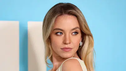 Sydney Sweeney ve Scooter Braun arasında aşk rüzgarları: Galada dudak dudağa!