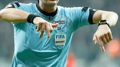 Türk hakemliğinde büyük çöküş! FIFA üstünü çizdi, listede yokuz!