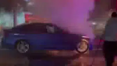 Göz açıp kapayana kadar yandı! Diyarbakır'da sürücü canını son anda kurtardı