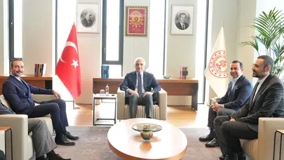 Bakan Ersoy’dan Görkem Sevindik’e tam destek: Tehdit söylemlerine AKM’de sert yanıt!