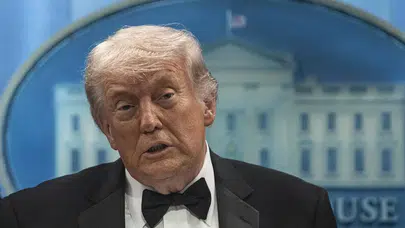 Trump'tan İran mesajı: 'Liderlik sorunları var, boğazı açmamızı istiyorlar!'