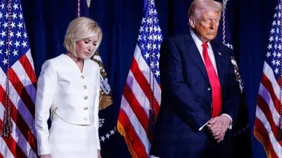 Beyaz Saray’da 'Mesih' Tartışması! Danışmanı Trump’ı İsa’ya Benzetti, Ortalık Karıştı!