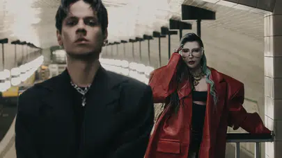 Hande Yener ft. Madrigal yeni şarkısını tanıttı