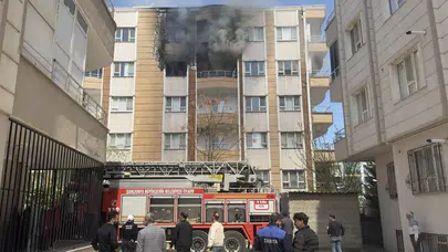 Apartman değil baca! Ceylanpınar'da alevler katları aştı, gökyüzü karalara bulandı