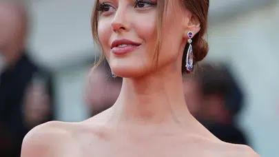 Dilan Çiçek Deniz Paris'i fethetti! Numéro'nun ilk sayısındaki tek Türk oyuncu olarak tarihe geçti