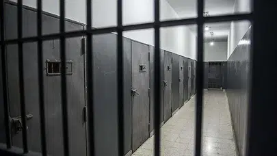 Denetimli serbestlikte BİOSİS dönemi: 450 bin yükümlü mobil cihazla izlenecek