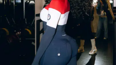 New York’ta Korku Dolu Dakikalar! Grammy Şampiyonu Megan Thee Stallion Sahnede Yıkıldı!