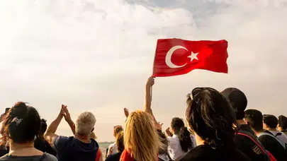 23 Nisan'da 4 gün tatil imkanı! Perşembe günü okullar ve bankalar açık mı?