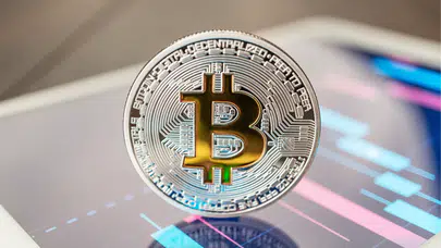 Piyasada Hürmüz Şoku! Bitcoin 70 Bin Dolar Sınırında Can Çekişiyor!