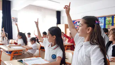 16 Nisan yarın okullar tatil mi, Perşembe günü ders işlenecek mi? Öğrenci ve veliler dikkat