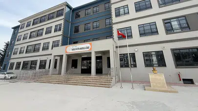 Şanlıurfa ve Maraş’tan sonra şimdi de Mersin! Okulda silahlı öğrenci paniği