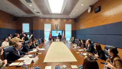 Sadece okulda değil klavyede de zorbalık! Meclis'te 'Dijital nezaket' devrimi