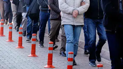 Kişisel verileri pazarlayan çeteye şafak baskını! Tapu bilgileri havada uçuşmuş