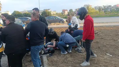 Manavgat'ta otomobille çarpışan motosikletteki iki kişi yaralandı!