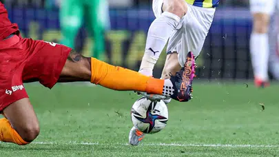 Galatasaray-Fenerbahçe maçı ilk 11’ler nasıl? Kadro açıklandı mı, eksikler cezalılar kimler, kart sınırında kim var?