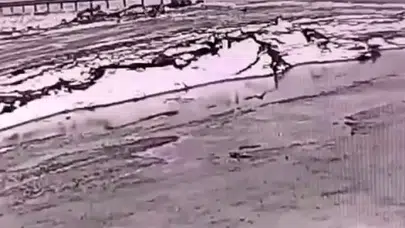 Önce kontrolü kaybetti, sonra takla attı! İş yeri kamerası dehşeti saniye saniye kaydetti...