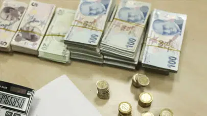 1 Mayıs’ta maaş yatar mı, özel sektör ve memur maaş ödemeleri ne zaman yapılacak?