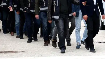 Mersin merkezli 9 ilde düzenlenen FETÖ operasyonunda 43 şüpheli yakalandı!