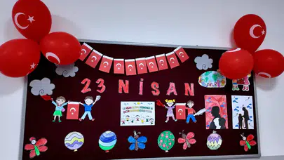 Bakan Kurum’dan 23 Nisan’da deprem bölgesi paylaşımı: “Yepyeni bir okulda, bayramın heyecanı bir başka oluyor”