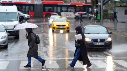 Ankara'da Gece Yarısı Başlayan Sağanak Hayatı Durma Noktasına Getirdi!