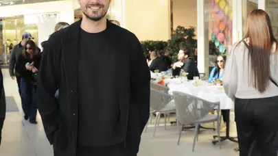 Berk Atan'dan arkadaşlarıyla akşam yemeği: Her şey yolunda