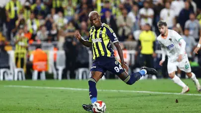 Beyaz noktada kabus: Talisca’nın kaçırdığı penaltılar 1 başkan 2 hoca yedi!