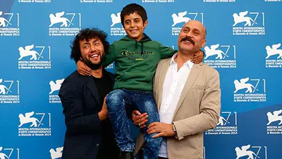 11 yaşında dünya onu konuştu! Sivas filminin çocuk yıldızı şaşırtıyor