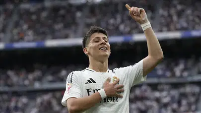 Bravo Arda! Golü bu kez gönüllere attı: 1000 öğrenciye unutulmaz sürpriz