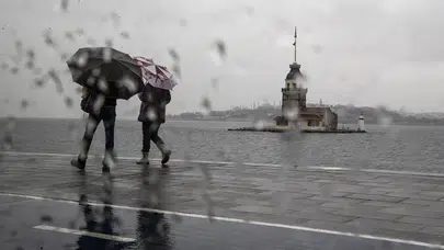 İstanbul'a buz kesecek uyarı: Dereceler çakılıyor, kuvvetli sağanak kapıda!