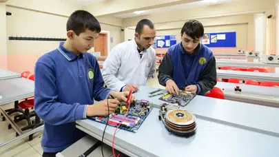 Meslek Lisesi Öğrencileri İçin Büyük İstihdam Hamlesi Başladı!