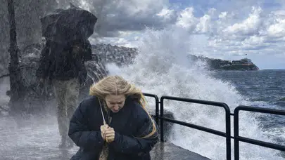 56 il için alarm verildi: Meteoroloji’den kritik sağanak uyarısı! İşte il il yağış listesi...