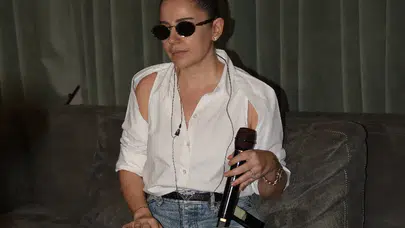 Merve Özbey sahne konseptini ve repertuvarını duyurdu