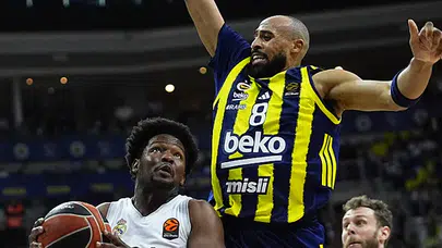 Anadolu Efes Fenerbahçe Beko yayın bilgisi: Hangi kanaldan izlenir, şifresiz yayın var mı, saat kaçta başlayacak?