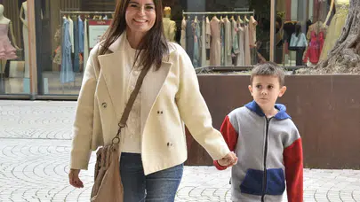 Ece Vahapoğlu'nun oğluyla keyif günü