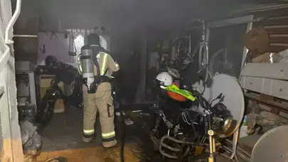 Karaman'da gece yarısı panik! apartman sakinleri dumanı görünce sokağa fırladı!