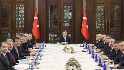 Külliye’de kritik ekonomi zirvesi! EKK masasında 'küresel şube' ve KOBİ hamlesi