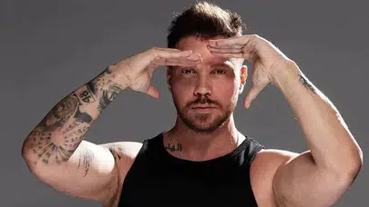 Sinan Akçıl aslen nereli, kökeni neresi, annesi ve babası nereli, nerede doğdu?