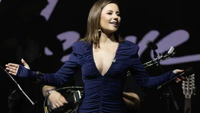 Merve Özbey'den köy okulları için anlamlı kütüphane projesi