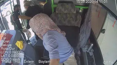 Bursa'da fenalaşan yaşlı yolcuyu kadın şoför halk otobüsüyle hastaneye yetiştirdi
