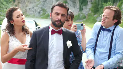 Karadeniz’in kahkaha fırtınası geri döndü: Bizim Hoca filminde neler oluyor?
