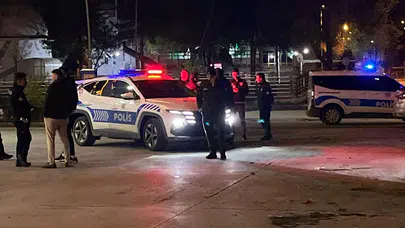 Kayseri'de sokak ortasında infaz gibi kavga! Önce darp ettiler, sonra bıçakladılar