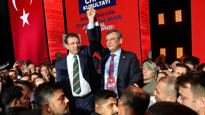 Kurultay dosyasında yeni perde: 'Kabinelerden çıkan fotoğraflarla pazarlık yapıldı'