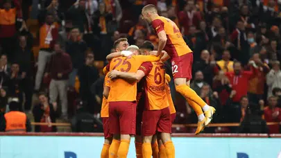 Süper Lig'de son hafta heyecanı: Kasımpaşa sahasında Galatasaray'ı konuk ediyor!