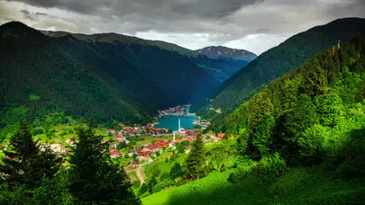 Karadeniz'de yer kalmadı! 9 günlük tatil haberi rezervasyonları uçurdu